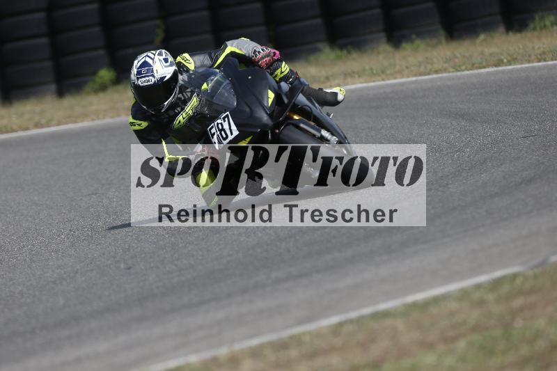/37 09.08.2026  Pluess Motosport ADR/Freies Fahren/587